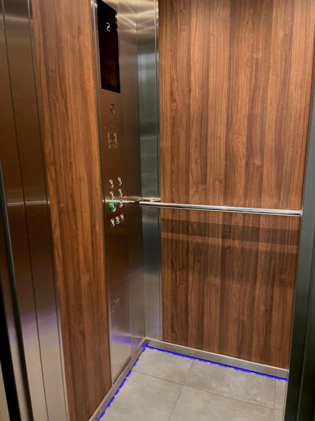 Super 1 Bed Room Condo In Warszawa Center Eksteriør billede