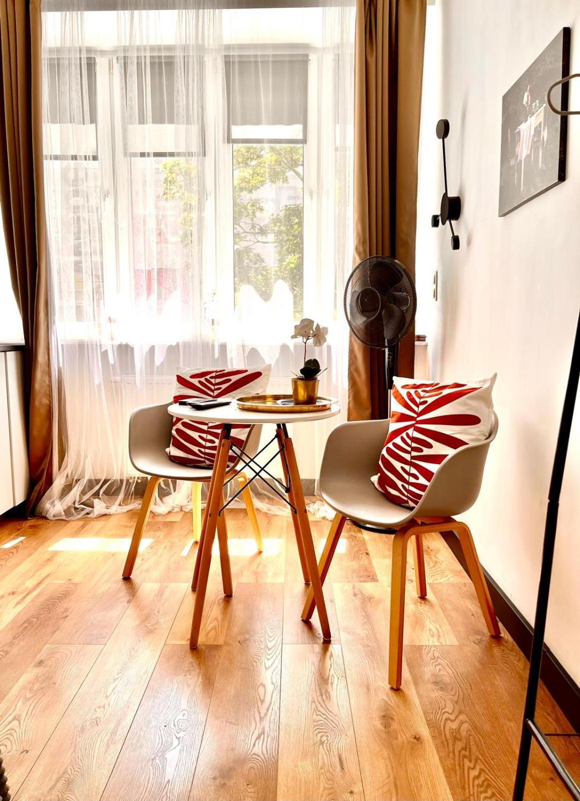 Super 1 Bed Room Condo In Warszawa Center Eksteriør billede